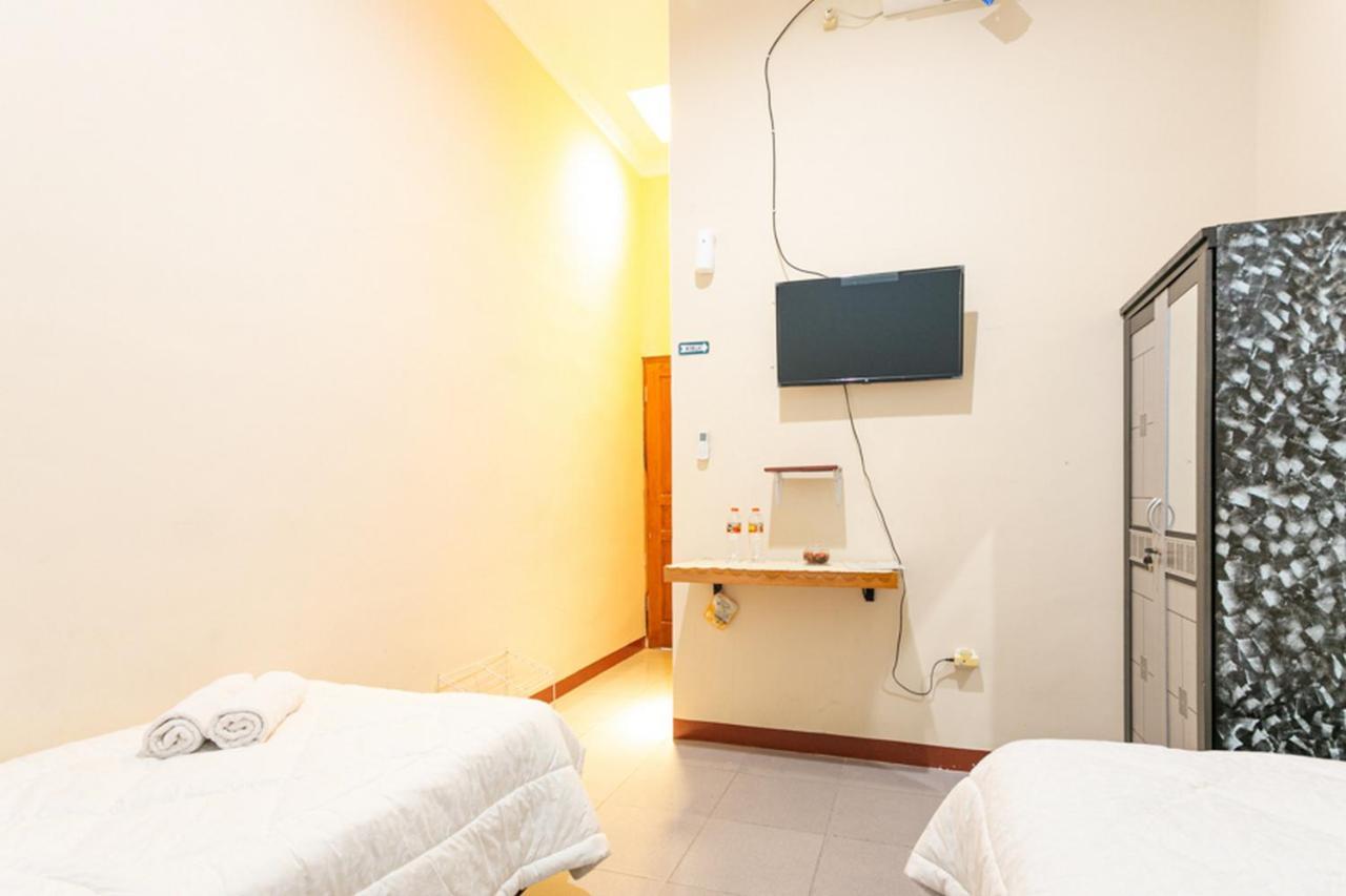 RedDoorz Syariah @ Sakinah Guesthouse Sragen Luaran gambar