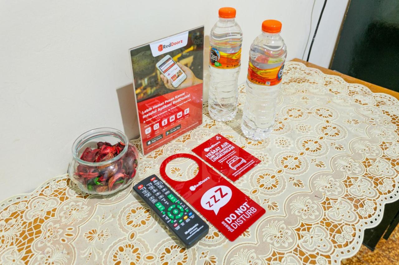 RedDoorz Syariah @ Sakinah Guesthouse Sragen Luaran gambar